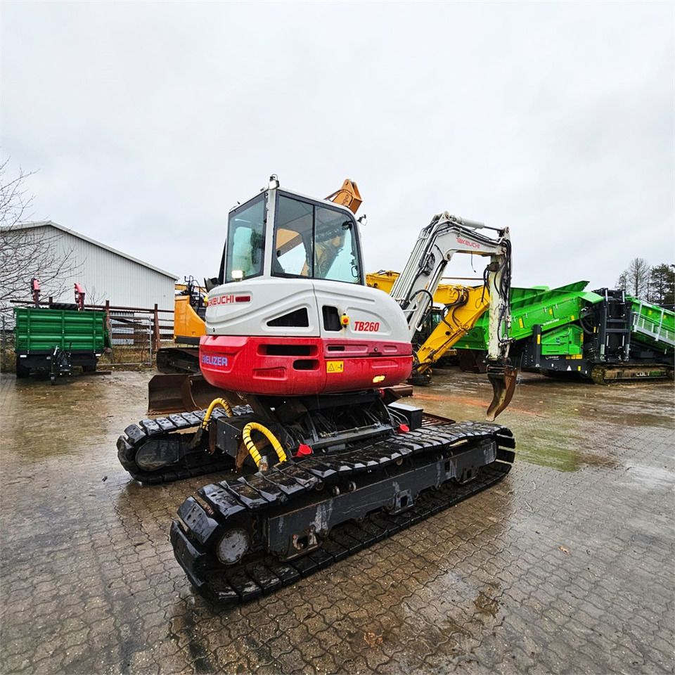 Takeuchi TB260 - Escavadora de rastos: foto 4 Takeuchi TB260 - Escavadora de rastos: foto 4
