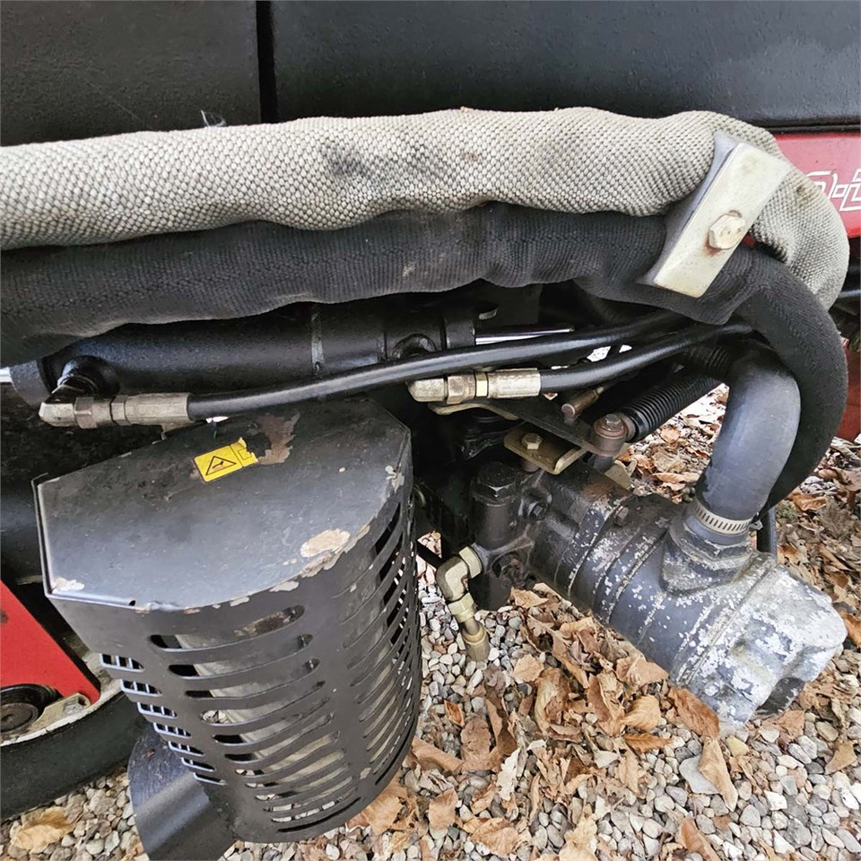 Toro Greensmaster 3200-D - Cortador de grama: foto 5 Toro Greensmaster 3200-D - Cortador de grama: foto 5