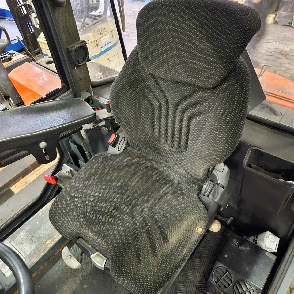 Empilhador Toyota 7FBMF30: foto 9