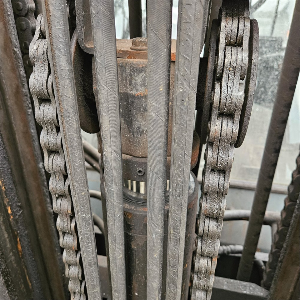 Empilhador Toyota 7FBMF30: foto 11