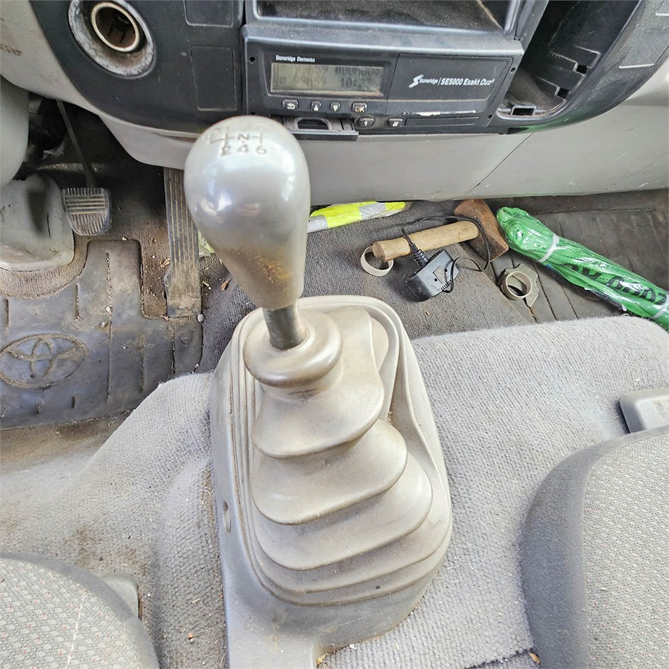 Camião de caixa aberta/ Plataforma Toyota Dyna 200: foto 10