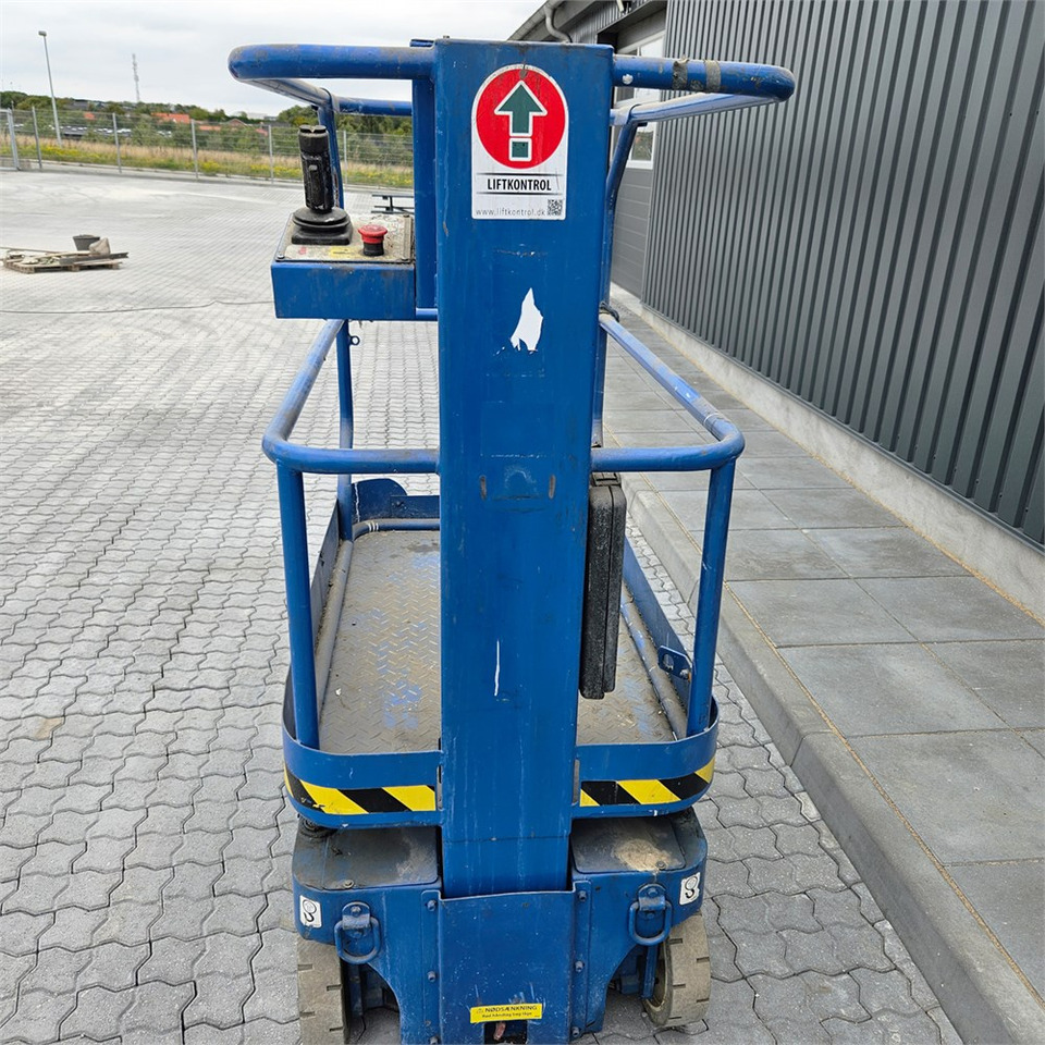 Plataforma de mastro vertical UpRight TM12: foto 8