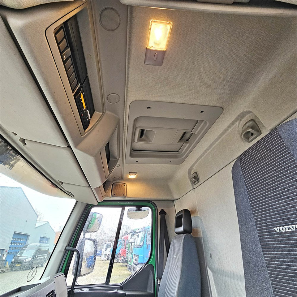 Locação financeira de Volvo FL 280 Volvo FL 280: foto 38