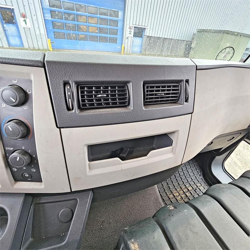 Locação financeira de Volvo FL 280 Volvo FL 280: foto 35