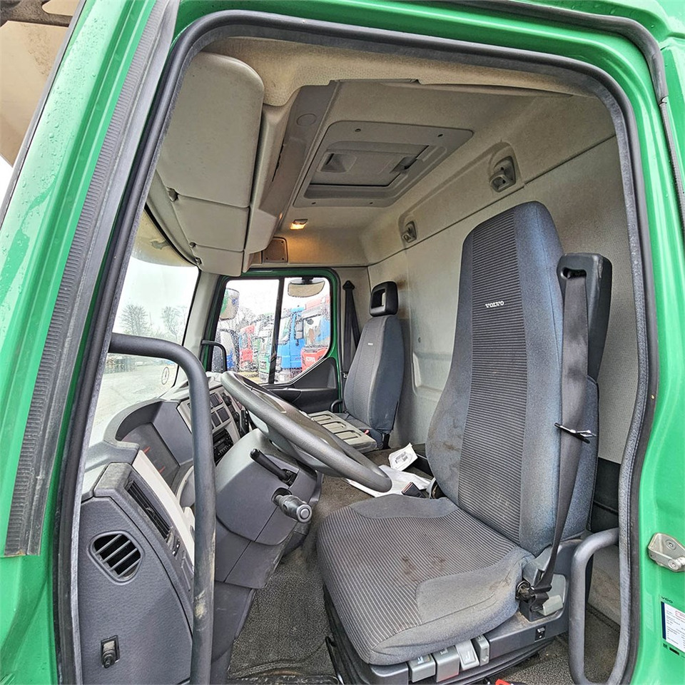Locação financeira de Volvo FL 280 Volvo FL 280: foto 28