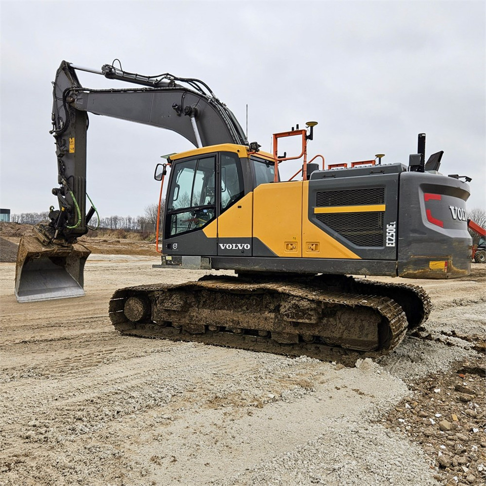 Volvo EC250 EL - Escavadora de rastos: foto 1 Volvo EC250 EL - Escavadora de rastos: foto 1