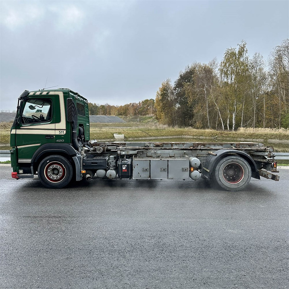Volvo FM-330 - Camião com sistema de cabo: foto 3 Volvo FM-330 - Camião com sistema de cabo: foto 3