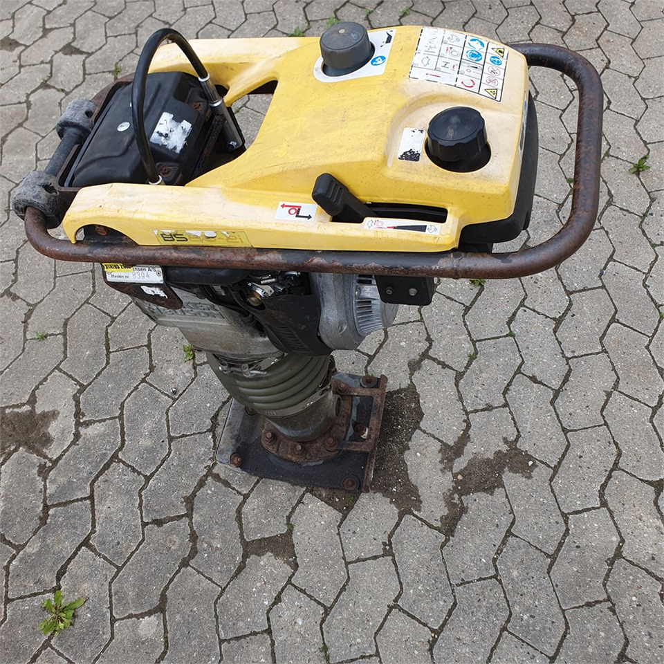 Wacker Neuson BS60-2i - Compactadora de percussão: foto 2 Wacker Neuson BS60-2i - Compactadora de percussão: foto 2
