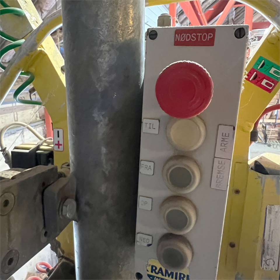 Empilhador telescópico Woods Powr Grip MRT 411 LDC: foto 11 Empilhador telescópico Woods Powr Grip MRT 411 LDC: foto 11