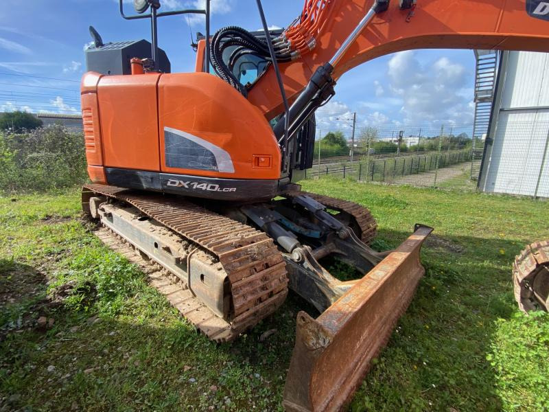 Doosan DX 140 LCR-5 - Escavadora de rastos: foto 4 Doosan DX 140 LCR-5 - Escavadora de rastos: foto 4