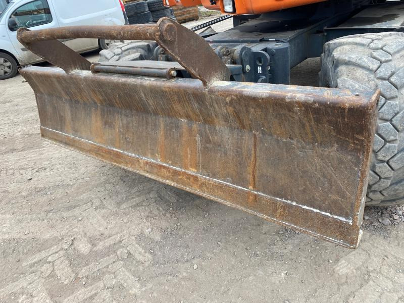Escavadeira de rodas Doosan DX 160W-3: foto 16
