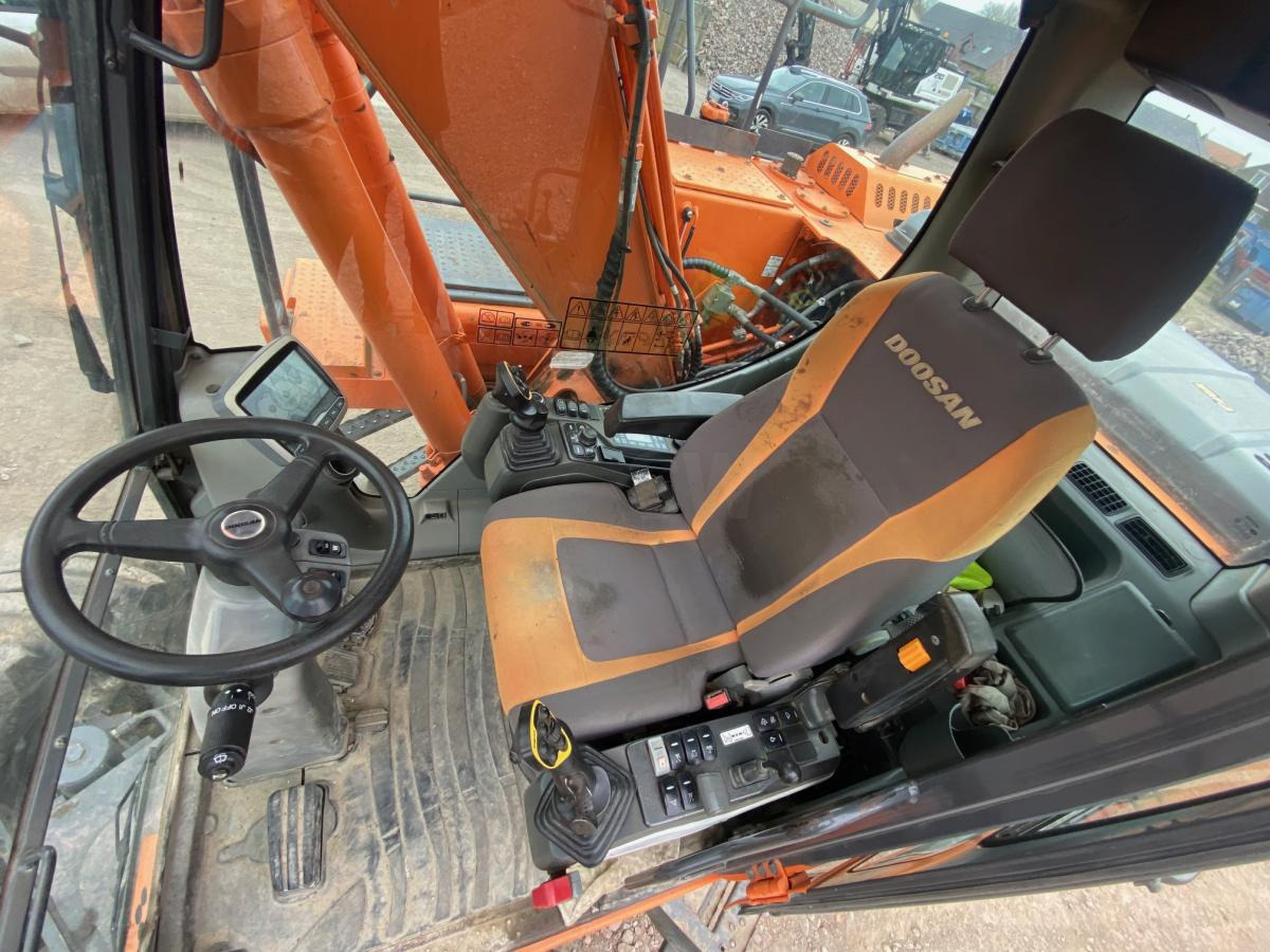 Escavadeira de rodas Doosan DX 160W-3: foto 13