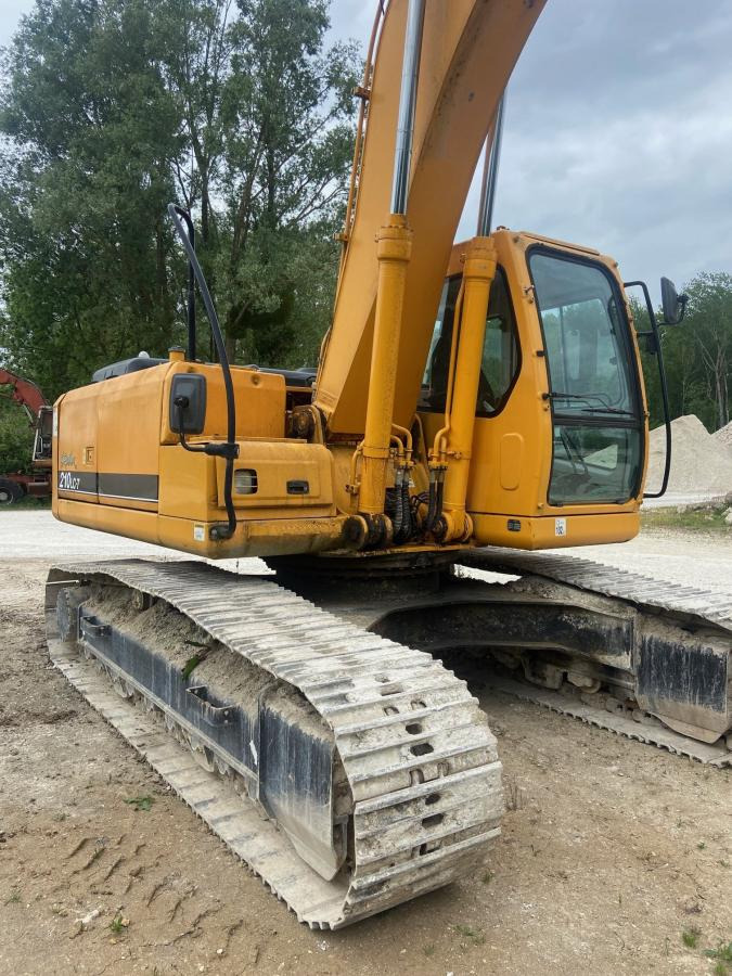 Hyundai LONG REACH ROBEX 210LC-7 - Escavadora de rastos: foto 3 Hyundai LONG REACH ROBEX 210LC-7 - Escavadora de rastos: foto 3