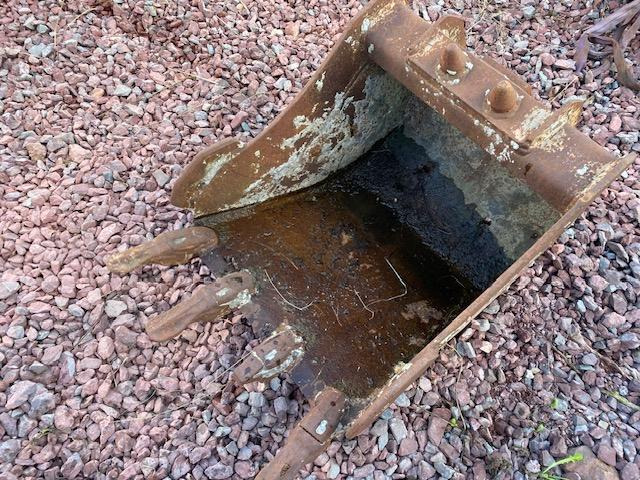 MECALAC 60CM & 40 CM - Balde escavadora: foto 5 MECALAC 60CM & 40 CM - Balde escavadora: foto 5