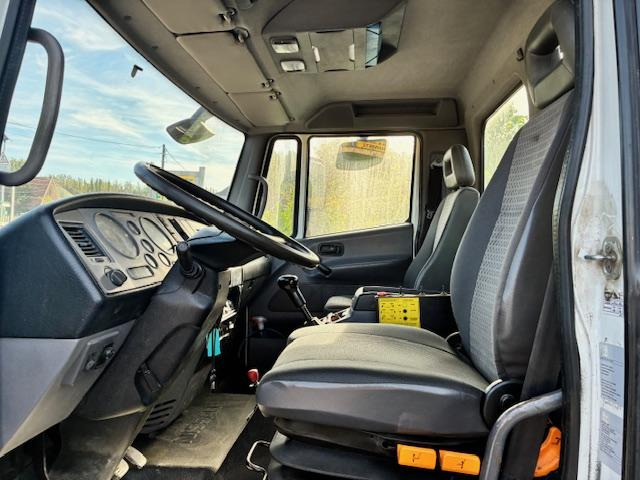 Camião polibenne, Camião grua Nissan ATLEON 150.25: foto 7 Camião polibenne, Camião grua Nissan ATLEON 150.25: foto 7