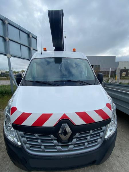 Renault Master - Caminhão com plataforma aérea: foto 2 Renault Master - Caminhão com plataforma aérea: foto 2