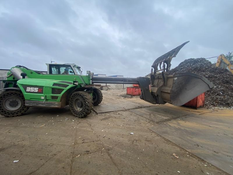 Sennebogen 355 E - Empilhador telescópico: foto 3 Sennebogen 355 E - Empilhador telescópico: foto 3