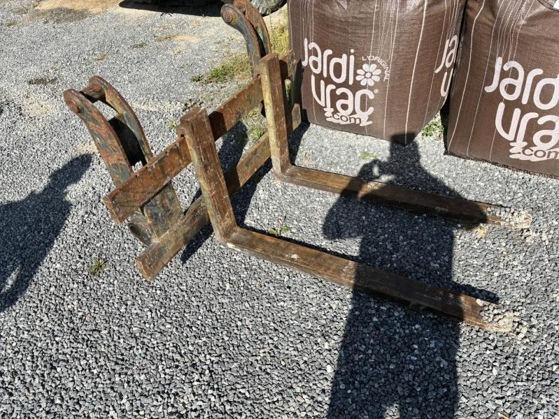 TEREX TABLIER FOURCHE TL 80 - Garfos: foto 1 TEREX TABLIER FOURCHE TL 80 - Garfos: foto 1