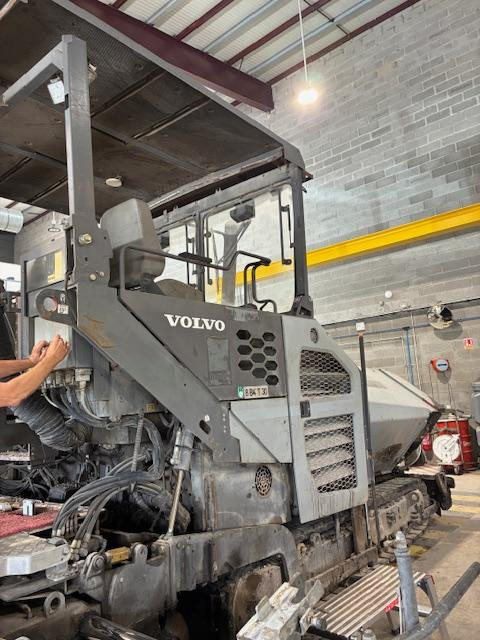 Volvo P6820C - Acabadora: foto 4 Volvo P6820C - Acabadora: foto 4