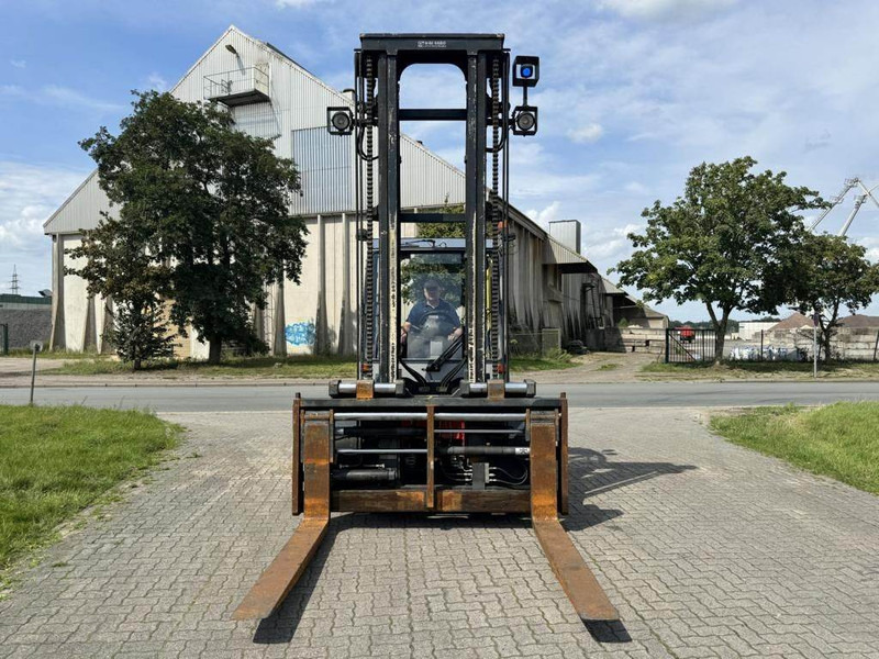 Kalmar ECF80-1100 - Empilhador elétrico: foto 4 Kalmar ECF80-1100 - Empilhador elétrico: foto 4
