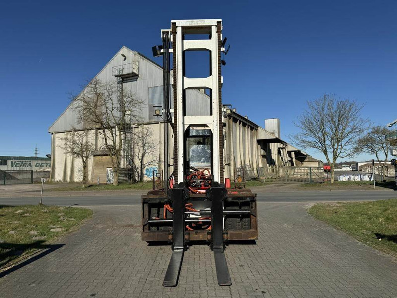 Svetruck 13.6-120-32 - Empilhador a diesel: foto 3 Svetruck 13.6-120-32 - Empilhador a diesel: foto 3