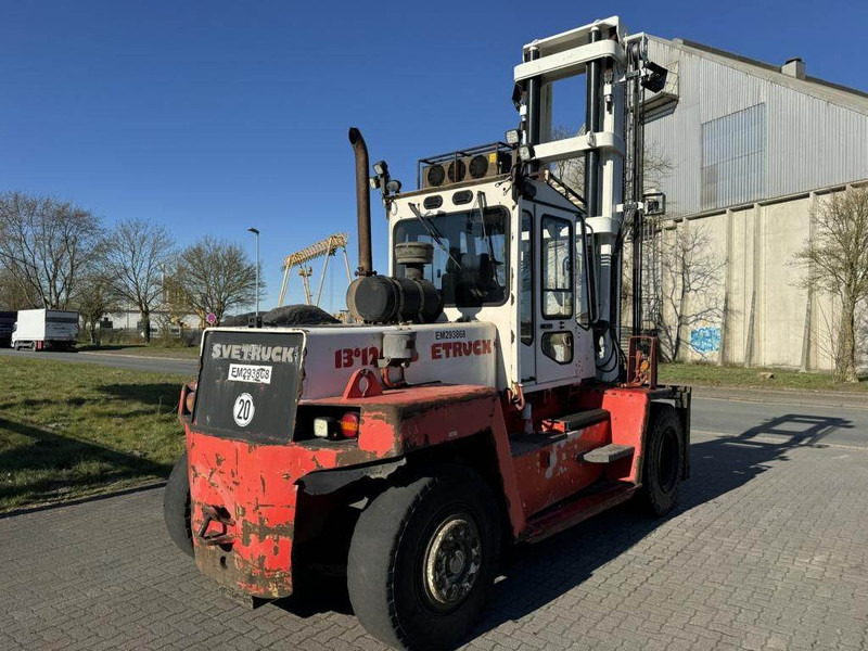 Svetruck 13.6-120-32 - Empilhador a diesel: foto 5 Svetruck 13.6-120-32 - Empilhador a diesel: foto 5