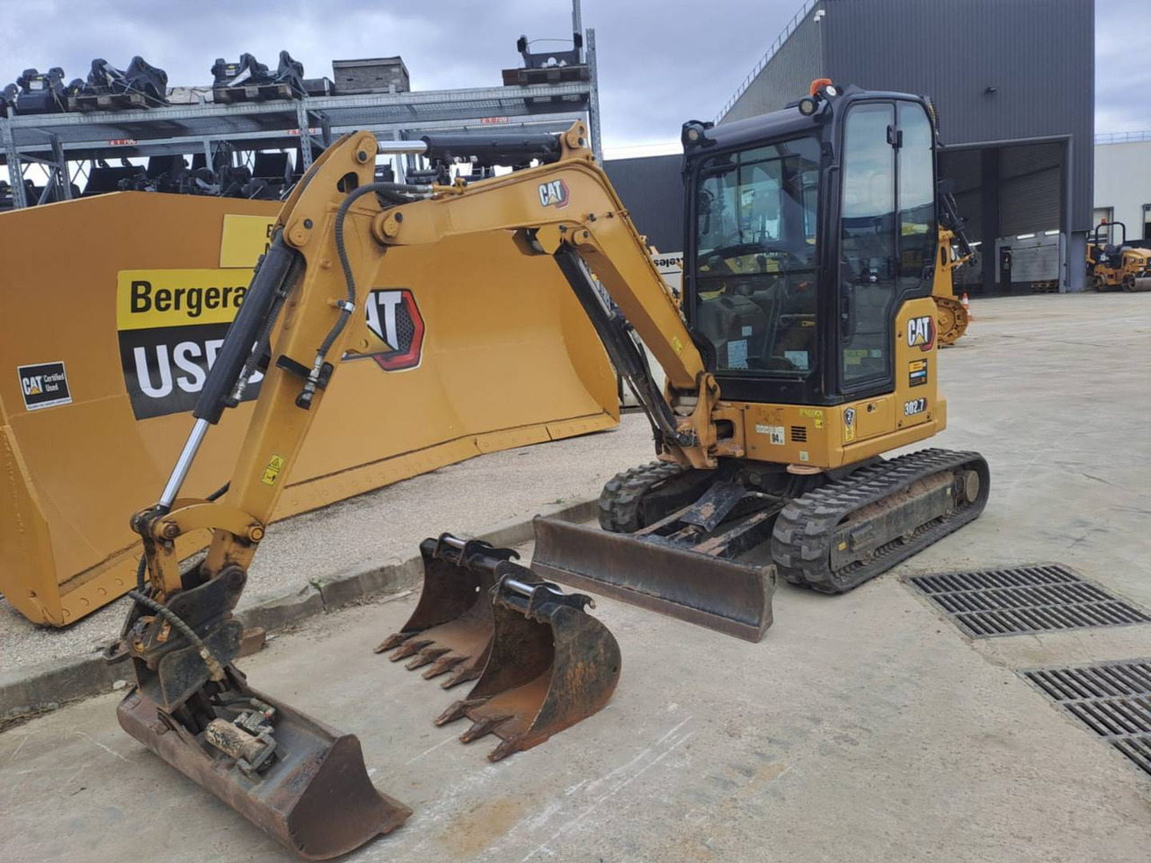 CAT 302.7 - Escavadora de rastos: foto 1 CAT 302.7 - Escavadora de rastos: foto 1