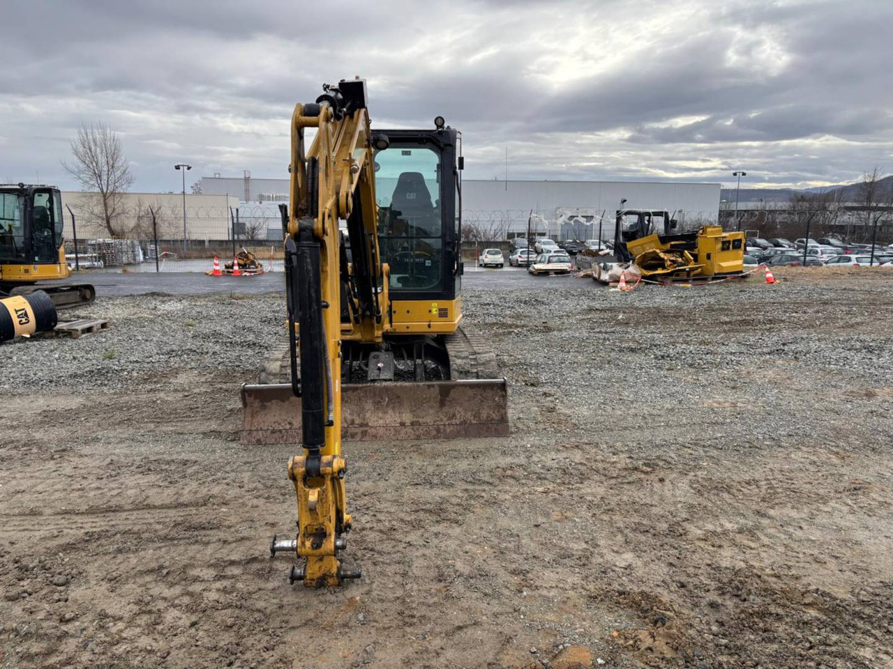 Escavadora de rastos CAT 305: foto 9