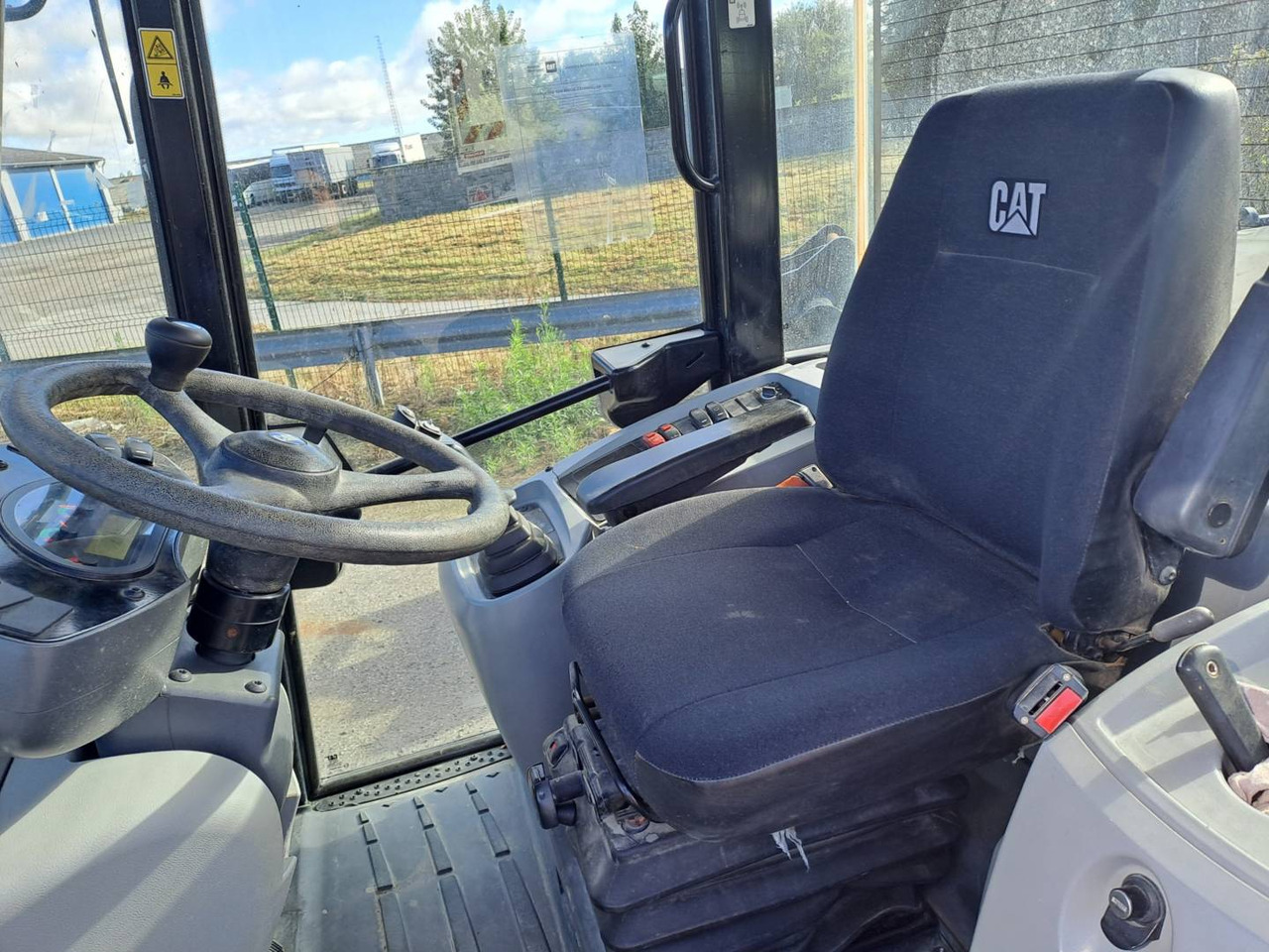 Pá carregadora de rodas CAT 906M: foto 20