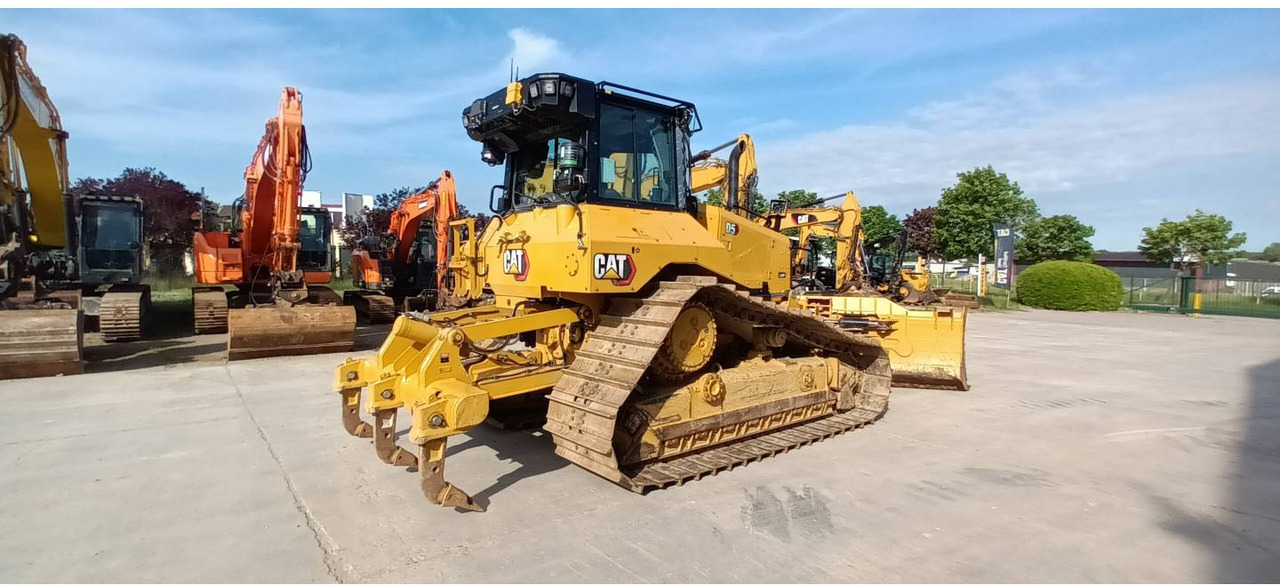 CAT D5 - Buldôzer: foto 3 CAT D5 - Buldôzer: foto 3