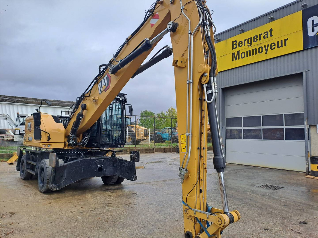 CAT MH3024 - Escavadeira de rodas: foto 2 CAT MH3024 - Escavadeira de rodas: foto 2