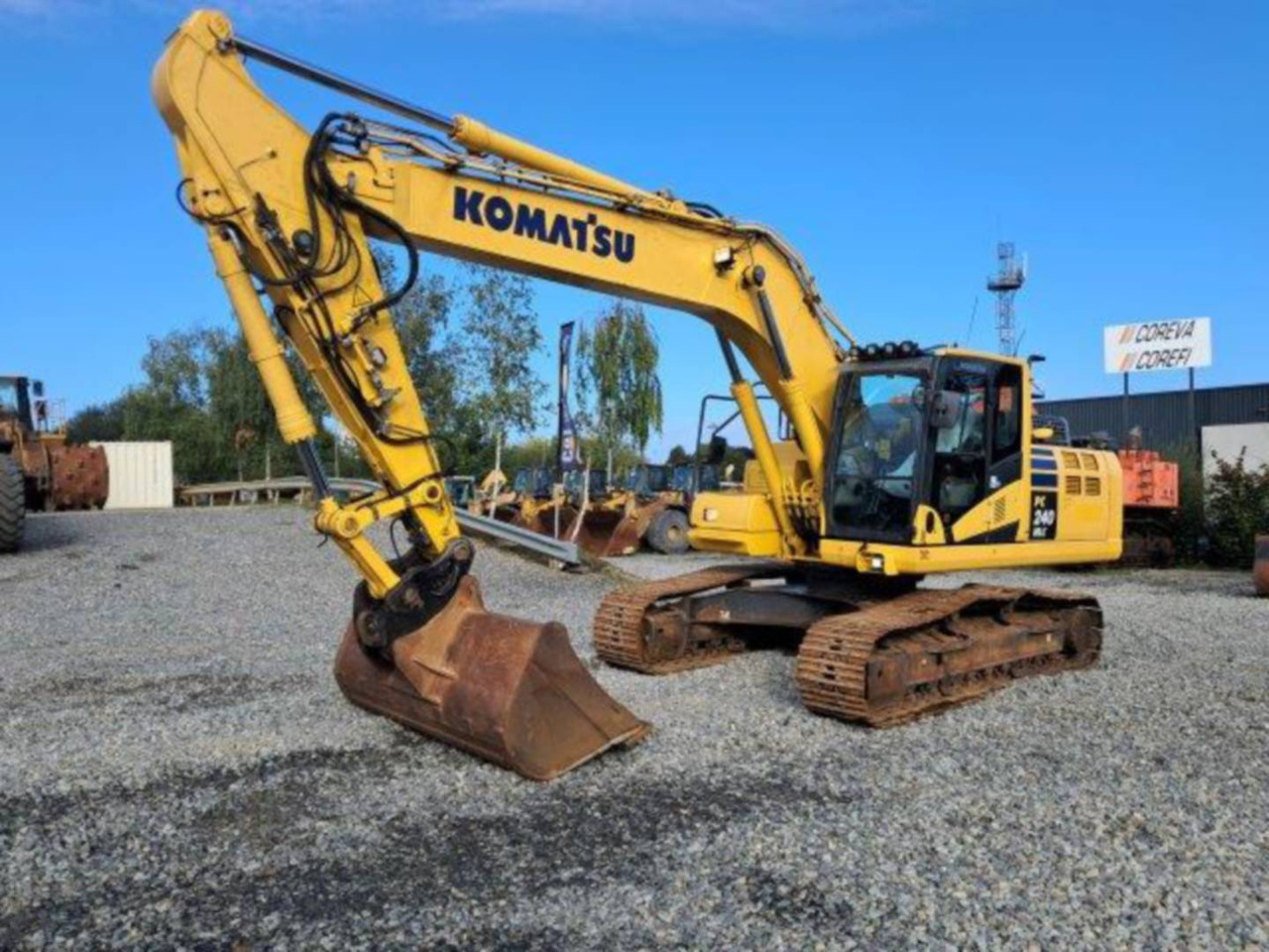 KOMATSU PC240LC7 - Escavadora de rastos: foto 1 KOMATSU PC240LC7 - Escavadora de rastos: foto 1
