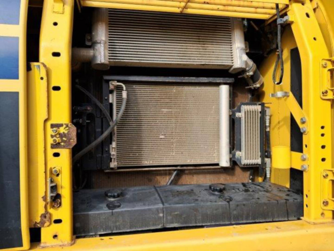 Escavadora de rastos KOMATSU PC240LC7: foto 18