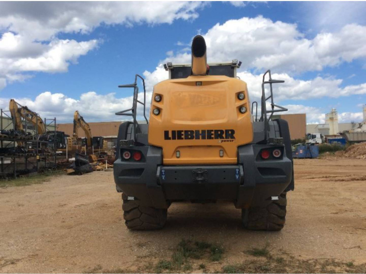 LIEBHERR L580 - Pá carregadora de rodas: foto 4 LIEBHERR L580 - Pá carregadora de rodas: foto 4