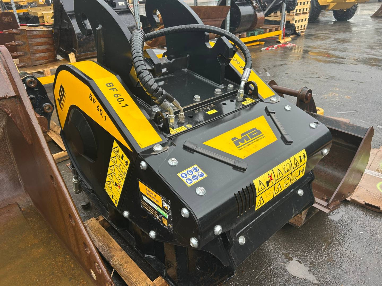 MB BF60/MB - Balde para Máquina de construção: foto 2 MB BF60/MB - Balde para Máquina de construção: foto 2