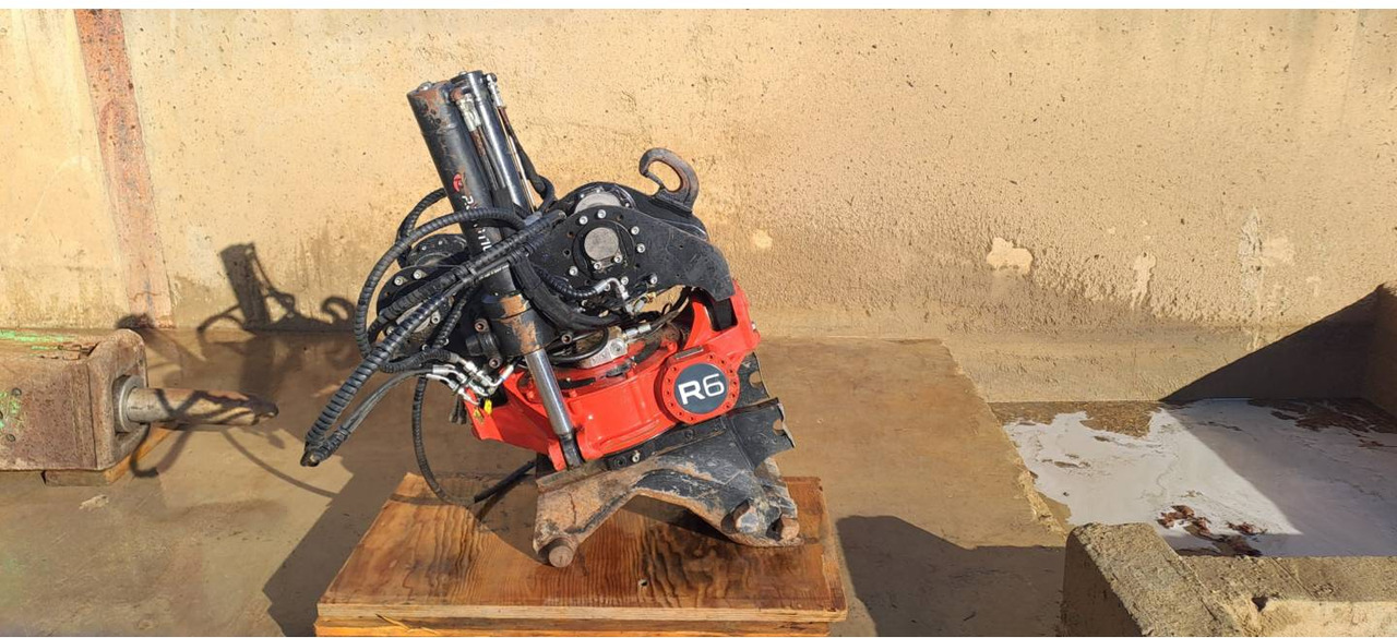 ROTOTILT R6/ROTOTILT/CW40S - Tiltrotator: foto 1 ROTOTILT R6/ROTOTILT/CW40S - Tiltrotator: foto 1
