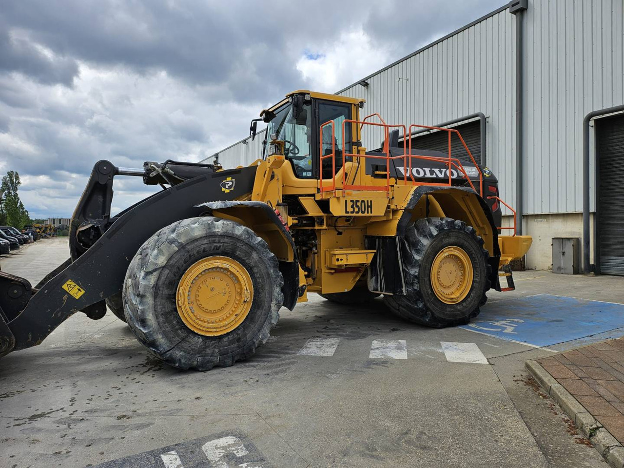 VOLVO CONSTRUCTION EQUIPMENT L350H - Pá carregadora de rodas: foto 2 VOLVO CONSTRUCTION EQUIPMENT L350H - Pá carregadora de rodas: foto 2