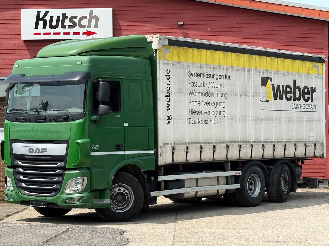 DAF XF 460 SpaceCab, Edscha, Lenkachse, Intarder - Camião de lona: foto 1 DAF XF 460 SpaceCab, Edscha, Lenkachse, Intarder - Camião de lona: foto 1