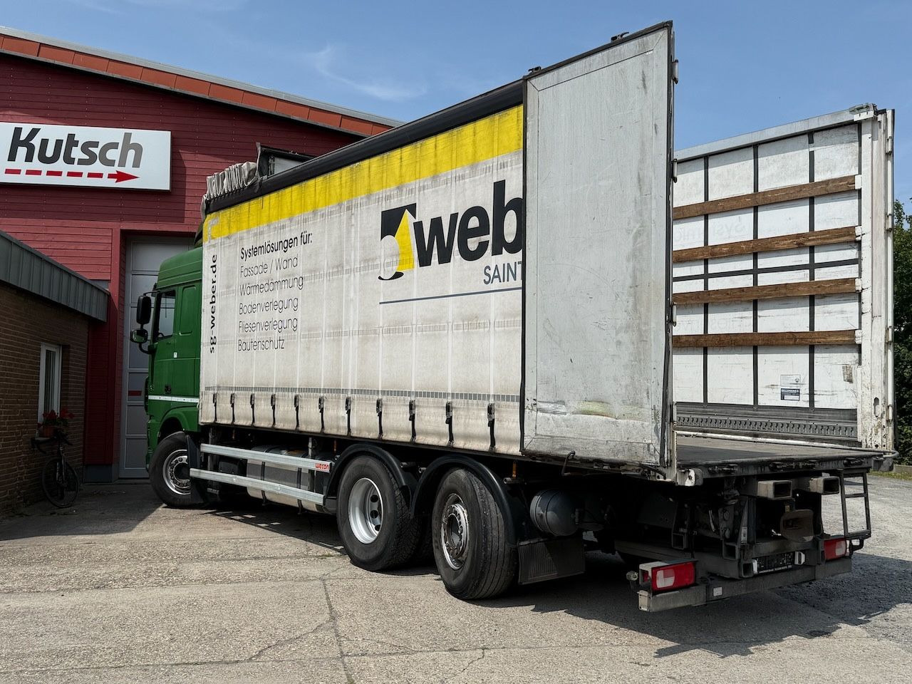 DAF XF 460 SpaceCab, Edscha, Lenkachse, Intarder - Camião de lona: foto 4 DAF XF 460 SpaceCab, Edscha, Lenkachse, Intarder - Camião de lona: foto 4