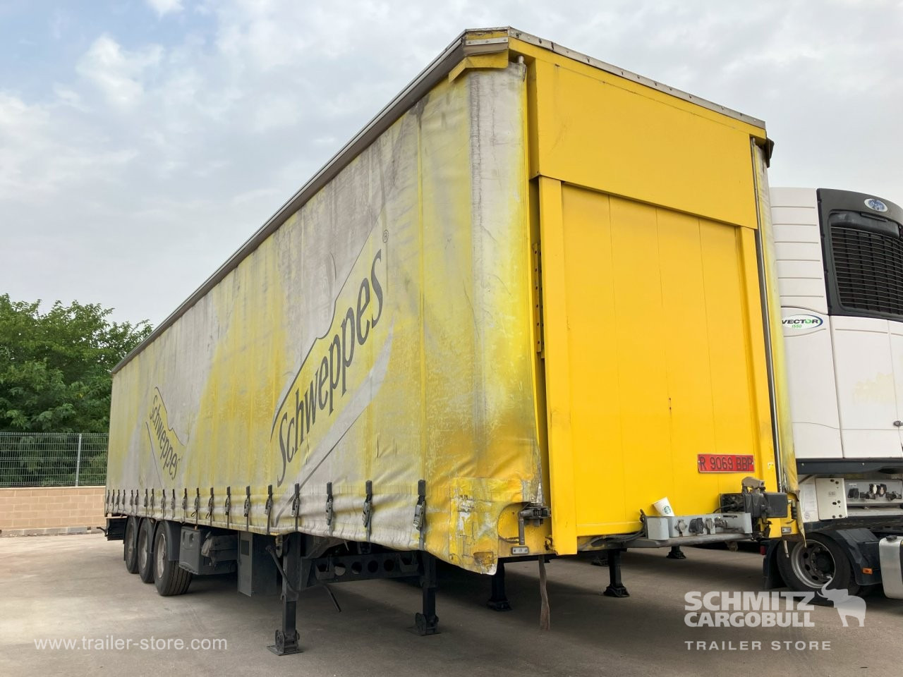 LECI TRAILER Semiremolque Lona Standard - Semi-reboque de lona: foto 1 LECI TRAILER Semiremolque Lona Standard - Semi-reboque de lona: foto 1