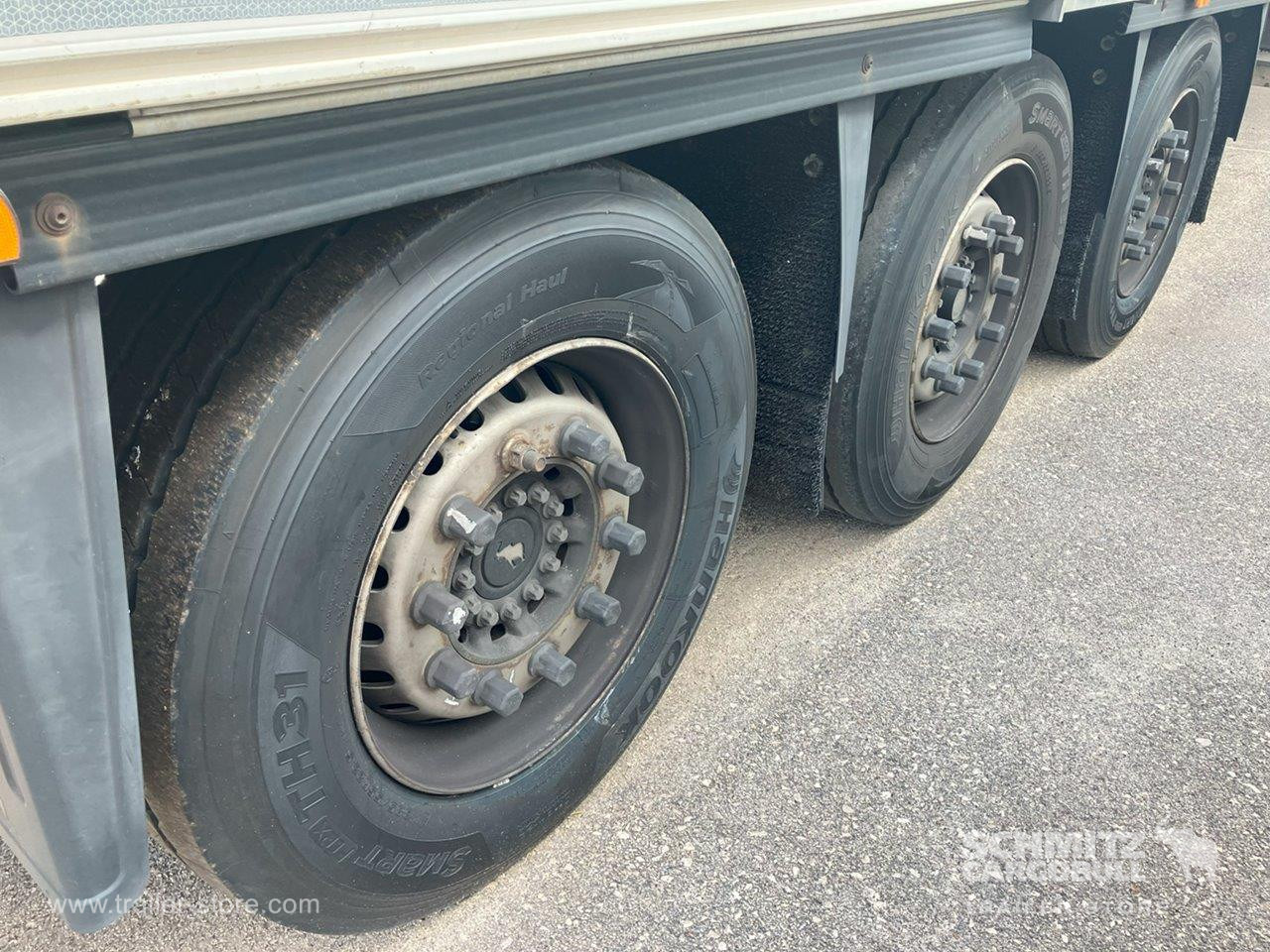 SCHMITZ Semiremolque Frigo Standard - Semi-reboque isotérmico: foto 3 SCHMITZ Semiremolque Frigo Standard - Semi-reboque isotérmico: foto 3