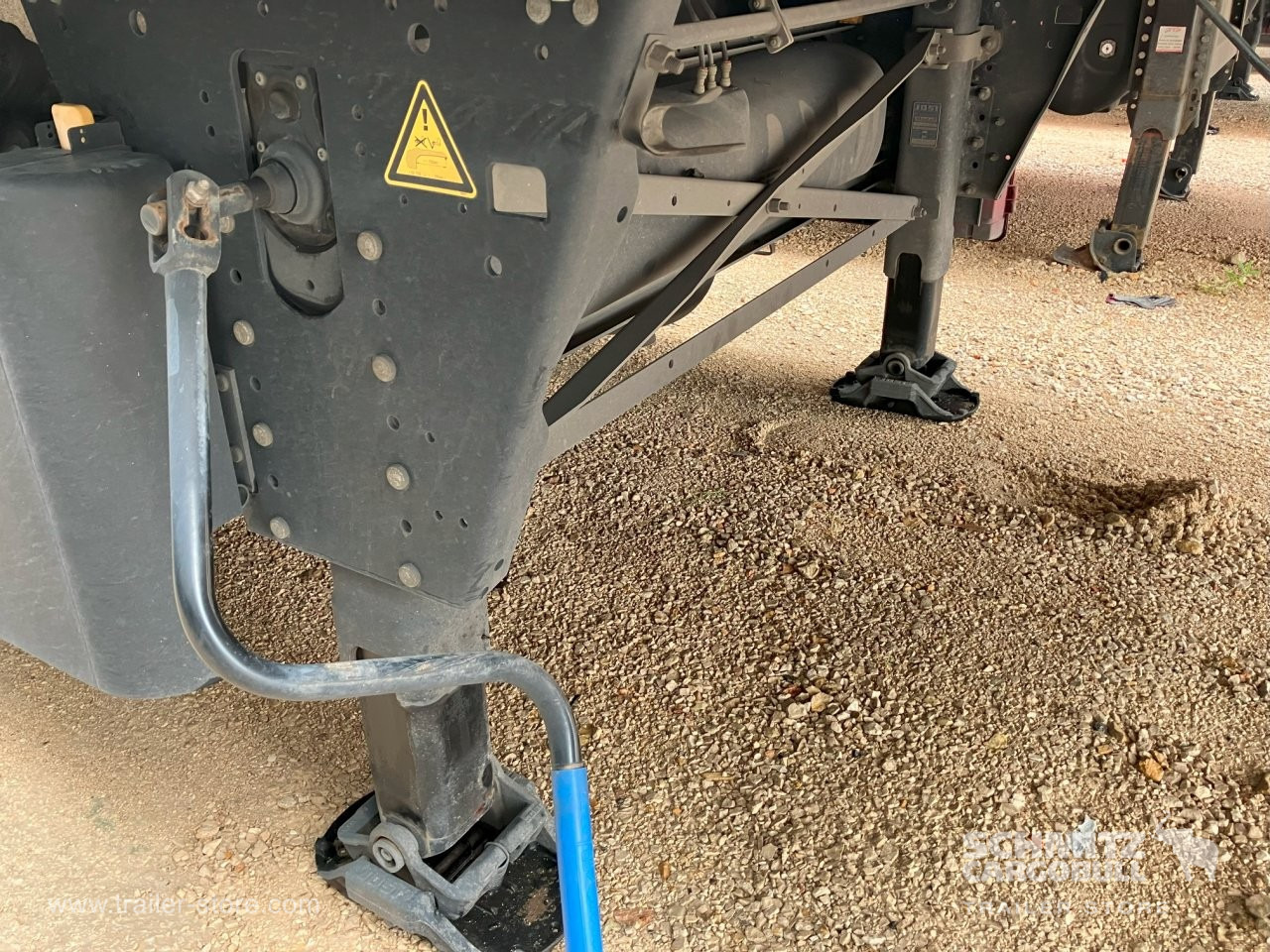 SCHMITZ Semiremolque Frigo Standard - Semi-reboque isotérmico: foto 2 SCHMITZ Semiremolque Frigo Standard - Semi-reboque isotérmico: foto 2