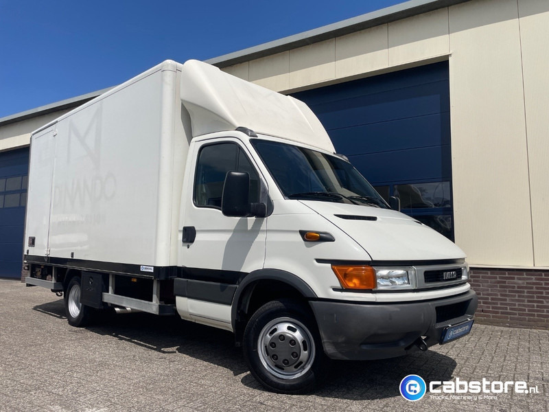 Iveco 40C 40C12 EURO 3 Iveco Daily 40C12 4x2 Bakwagen Euro 3 - Bouwjaar 2003 - APK tot 10-05-2026 -Handgeschakelde versnellingsbak - Carrinha de contentor: foto 1 Iveco 40C 40C12 EURO 3 Iveco Daily 40C12 4x2 Bakwagen Euro 3 - Bouwjaar 2003 - APK tot 10-05-2026 -Handgeschakelde versnellingsbak - Carrinha de contentor: foto 1