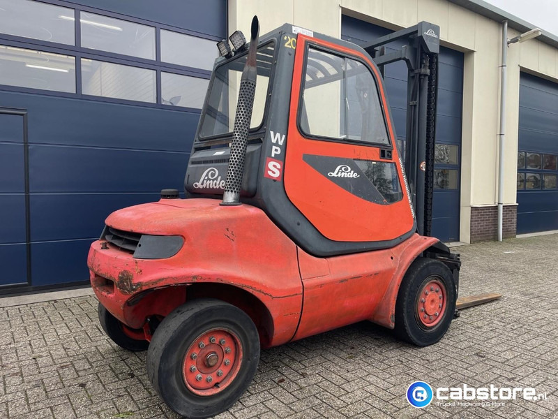 Linde H45D Bouwjaar 2002 - Draaiuren 15.485 - Side Shift - Vorkverstelling - Half gesloten cabine - 4500 kg - Empilhador a diesel: foto 5 Linde H45D Bouwjaar 2002 - Draaiuren 15.485 - Side Shift - Vorkverstelling - Half gesloten cabine - 4500 kg - Empilhador a diesel: foto 5