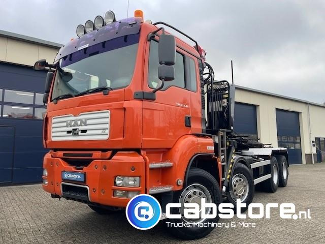 MAN TGA 41.440 8X4 BB Palfinger Epsilon Z-Kraan bouwjaar 2011 + NCH 30 Ton's Kabel-containersyteem - Handgeschakeld - Bouwjaar 2007 - Km 582.782 - Camião com sistema de cabo, Camião grua: foto 2 MAN TGA 41.440 8X4 BB Palfinger Epsilon Z-Kraan bouwjaar 2011 + NCH 30 Ton's Kabel-containersyteem - Handgeschakeld - Bouwjaar 2007 - Km 582.782 - Camião com sistema de cabo, Camião grua: foto 2