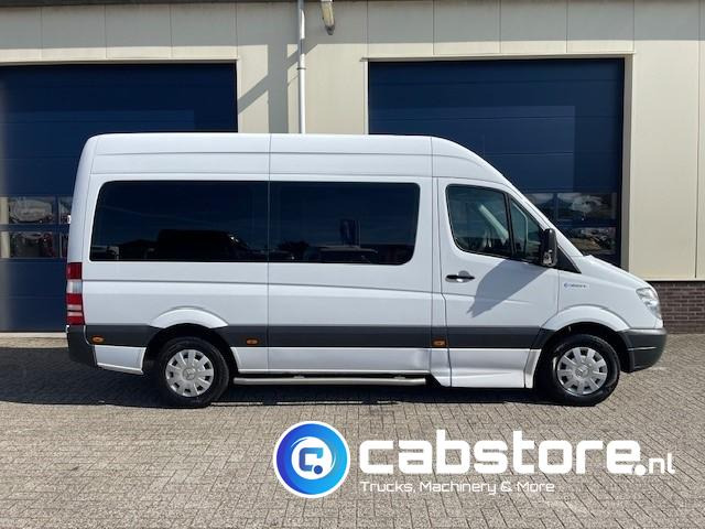 Mercedes-Benz SPRINTER 211 CDI - L2/H2- Automatische versnellingsbak - 9 Persoons - Bouwjaar 2009 - APK tot 17-01-2026 ! - Side bars - Privacy glas - Airco - Minibus, Furgão de passageiros: foto 5 Mercedes-Benz SPRINTER 211 CDI - L2/H2- Automatische versnellingsbak - 9 Persoons - Bouwjaar 2009 - APK tot 17-01-2026 ! - Side bars - Privacy glas - Airco - Minibus, Furgão de passageiros: foto 5