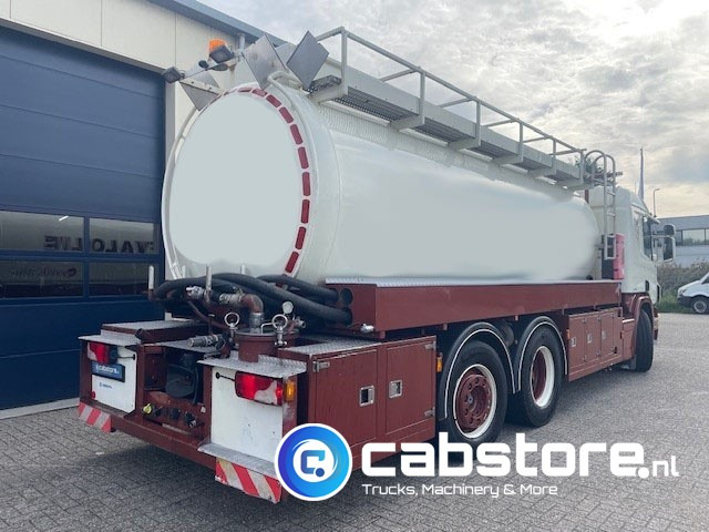 Scania P 380 B 6X2*4 HNA - RETARDER - Tankwagen olie - Olietank - ADR - 16.920 liter - Bouwjaar 2007 - Km 881.924 - Camião cisterna: foto 4 Scania P 380 B 6X2*4 HNA - RETARDER - Tankwagen olie - Olietank - ADR - 16.920 liter - Bouwjaar 2007 - Km 881.924 - Camião cisterna: foto 4