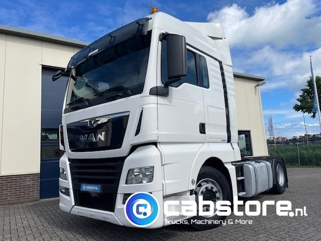 MAN TGX 18.420 4x2 Euro 6 MAN TGX 18.420 4x2 BLS Euro 6 - XLX Cabine - WB 360 - Bouwjaar 2018 - Km 681.675 - Good condition! - Tractor: foto 2 MAN TGX 18.420 4x2 Euro 6 MAN TGX 18.420 4x2 BLS Euro 6 - XLX Cabine - WB 360 - Bouwjaar 2018 - Km 681.675 - Good condition! - Tractor: foto 2