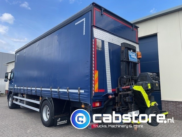Volvo FM9 4X2R FAL9.0 RAD-A4 Volvo FM300 4x2 Euro 5 bakwagen - Schuifzeilen - Laadklep 2000 kg - Bouwjaar 2008 - Kooi-Aap heftruck - Carrinha de contentor: foto 3 Volvo FM9 4X2R FAL9.0 RAD-A4 Volvo FM300 4x2 Euro 5 bakwagen - Schuifzeilen - Laadklep 2000 kg - Bouwjaar 2008 - Kooi-Aap heftruck - Carrinha de contentor: foto 3