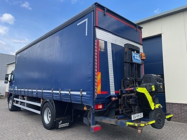 Volvo FM9 4X2R FAL9.0 RAD-A4 Volvo FM300 4x2 Euro 5 bakwagen - Schuifzeilen - Laadklep 2000 kg - Bouwjaar 2008 - Kooi-Aap heftruck - Carrinha de contentor: foto 3 Volvo FM9 4X2R FAL9.0 RAD-A4 Volvo FM300 4x2 Euro 5 bakwagen - Schuifzeilen - Laadklep 2000 kg - Bouwjaar 2008 - Kooi-Aap heftruck - Carrinha de contentor: foto 3